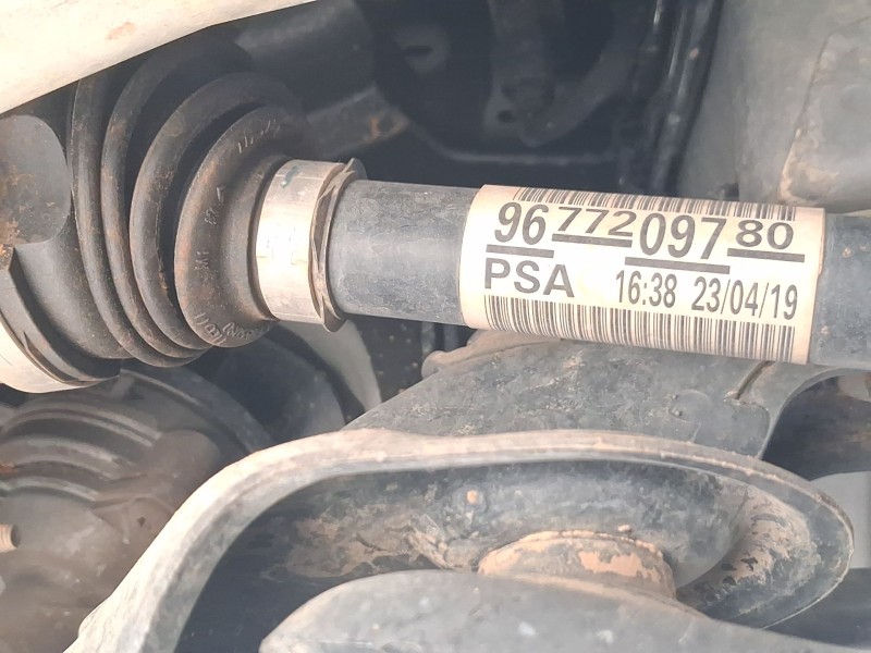 Recambio de transmision delantera izquierda para peugeot 2008 i (cu_) 1.2 puretech 82 referencia OEM IAM 9677209780 1609763680 1