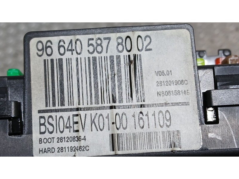 Recambio de caja reles / fusibles para peugeot 3008 i monospace (0u_) 1.6 hdi referencia OEM IAM 6500CC  