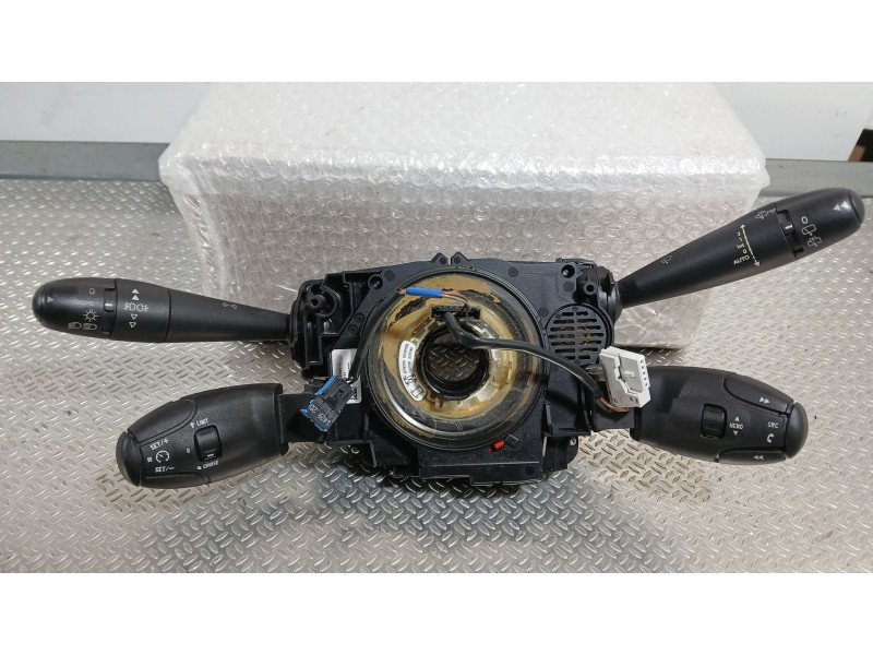 Recambio de mando luces y limpia para peugeot 3008 i monospace (0u_) 1.6 hdi referencia OEM IAM 96773911ZD  