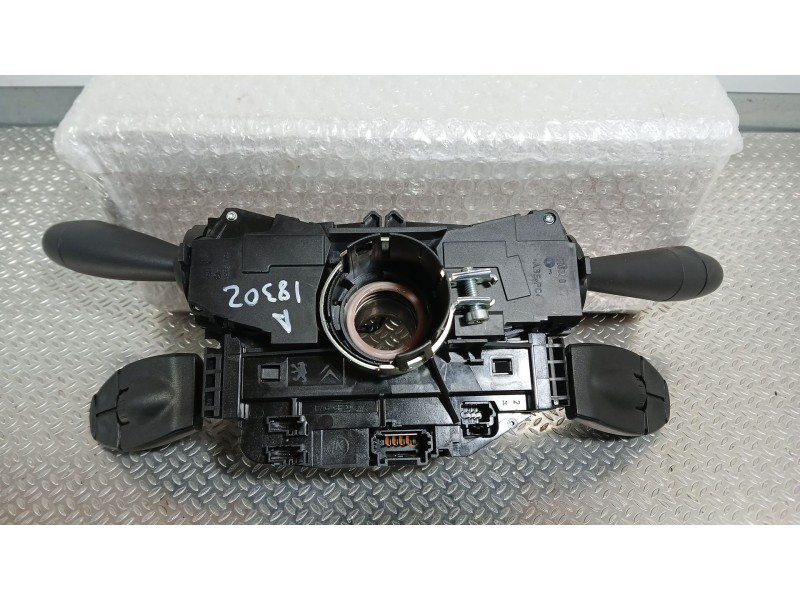 Recambio de mando luces y limpia para peugeot 3008 i monospace (0u_) 1.6 hdi referencia OEM IAM 96773911ZD  