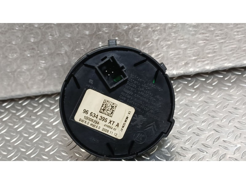 Recambio de mando multifuncion para peugeot 3008 i monospace (0u_) 1.6 hdi referencia OEM IAM   