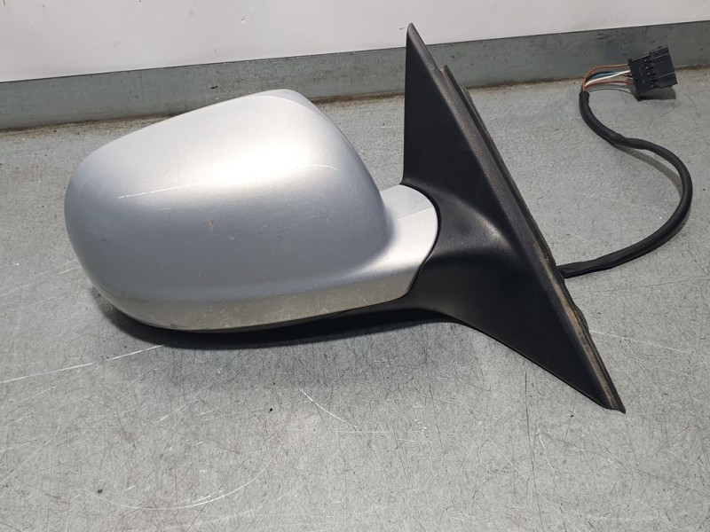 Recambio de retrovisor derecho para volkswagen passat berlina (3b2) básico referencia OEM IAM   ELECTRICO 5 CABLES