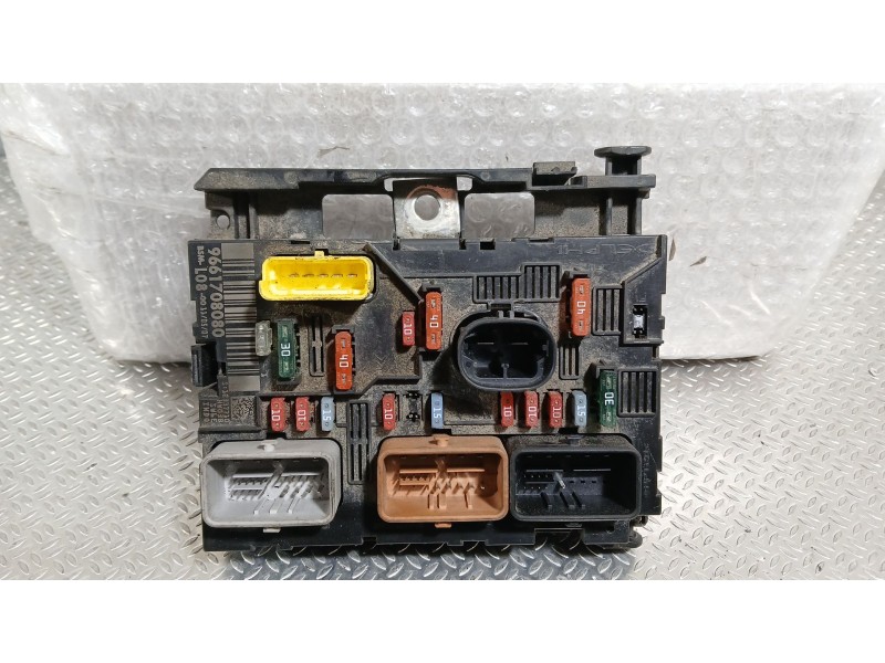 Recambio de caja reles / fusibles para citroën c4 picasso i monospace (ud_) 2.0 hdi 138 referencia OEM IAM   
