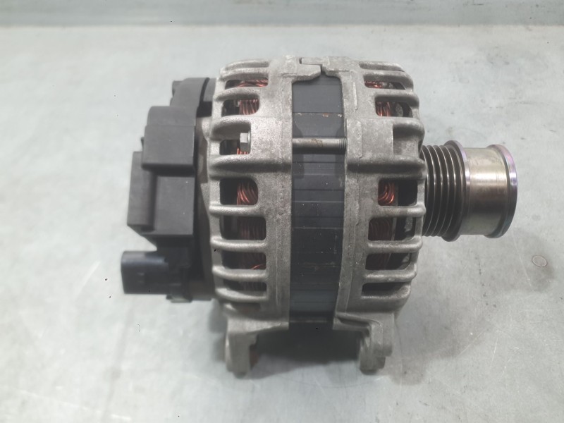 Recambio de alternador para volkswagen golf vii (5g1, bq1, be1, be2) 1.4 tsi referencia OEM IAM 04E903015PX 04E903015P 