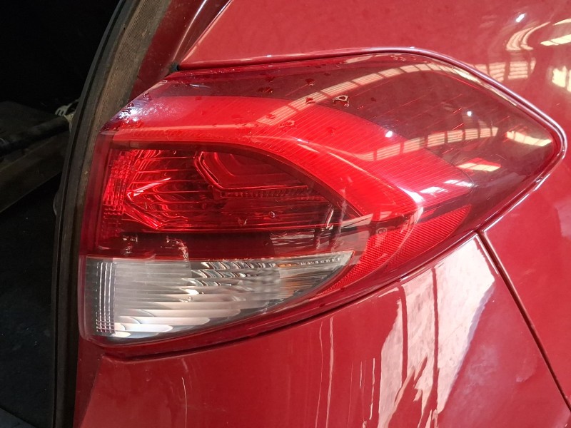 Recambio de piloto trasero derecho exterior para hyundai tucson (tl, tle) 1.7 crdi referencia OEM IAM 92402D7100  