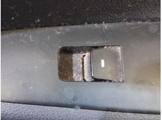 MANDO ELEVALUNAS TRASERO DERECHO 93580D31314X 