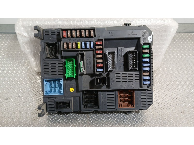 Recambio de caja reles / fusibles para citroën c-elysee (dd_) 1.2 vti 72 (ddhmy0) referencia OEM IAM   