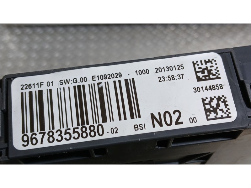 Recambio de caja reles / fusibles para citroën c-elysee (dd_) 1.2 vti 72 (ddhmy0) referencia OEM IAM   