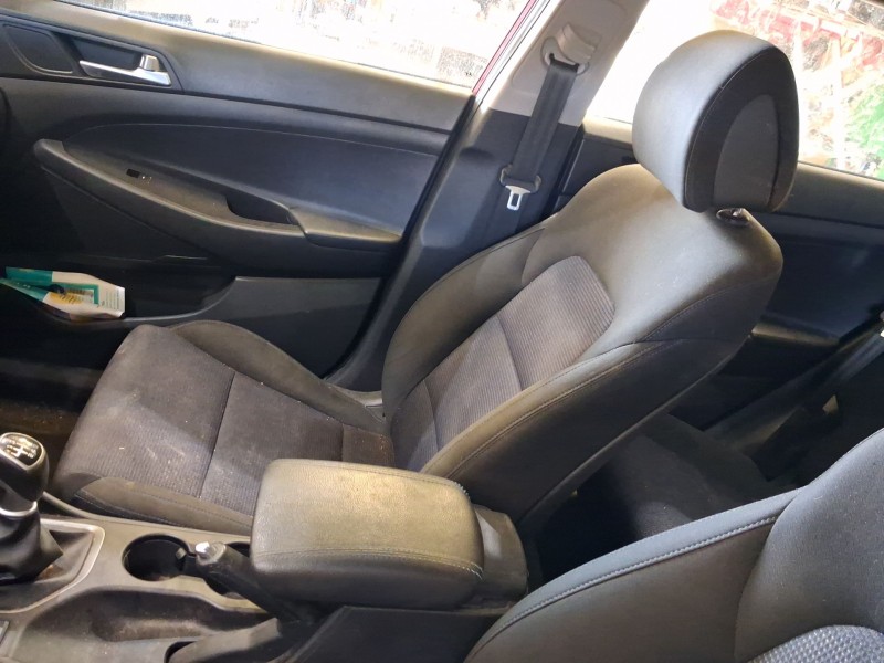 Recambio de asiento delantero derecho para hyundai tucson (tl, tle) 1.7 crdi referencia OEM IAM   