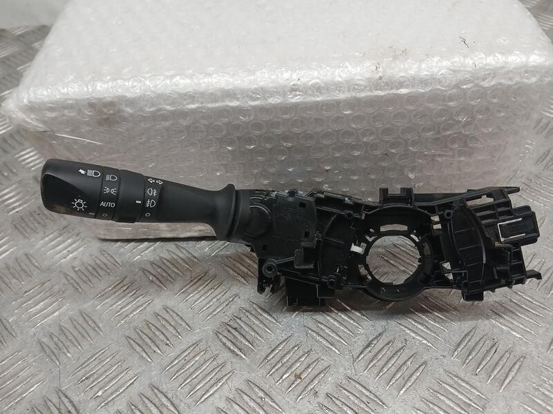 Recambio de mando luces para toyota rav 4 exclusive referencia OEM IAM 8414033250  