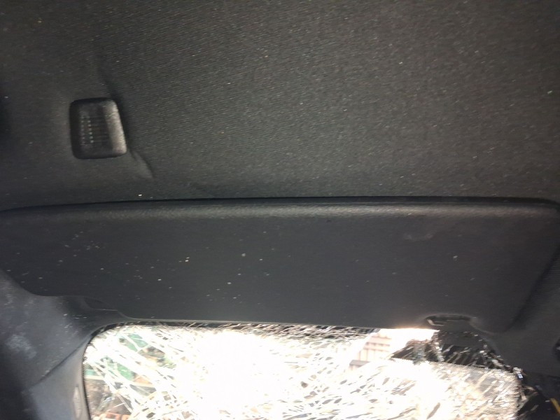 Recambio de parasol izquierdo para bmw serie 1 (f70) 116i referencia OEM IAM 51167336237  