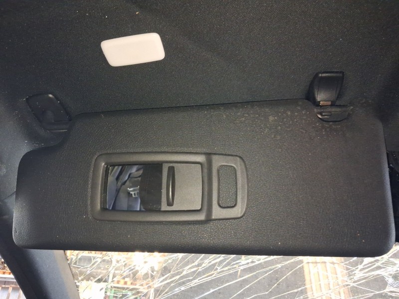Recambio de parasol izquierdo para bmw serie 1 (f70) 116i referencia OEM IAM 51167336237  