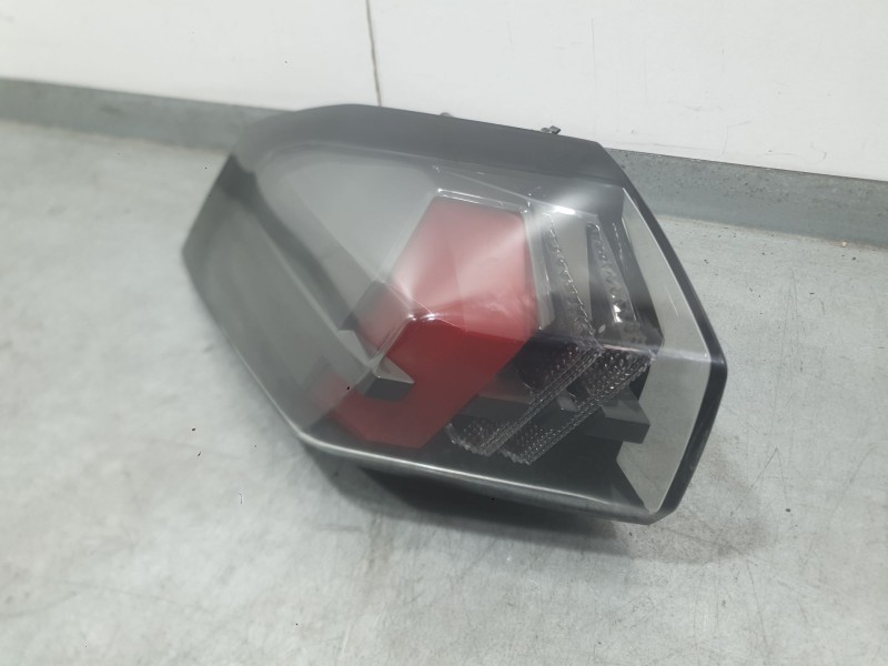 Recambio de piloto trasero izquierdo exterior para peugeot 2008 ii (ud_, us_, uy_, uj_, ur_, uc_) 1.5 bluehdi 130 referencia OEM