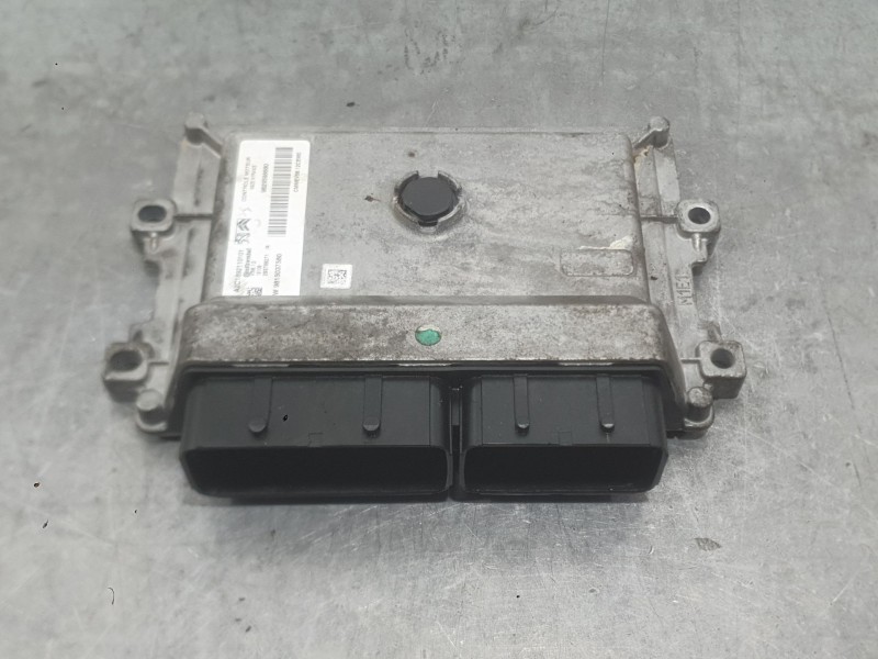 Recambio de centralita motor uce para citroën c3 iii (sx) 1.2 vti 82 referencia OEM IAM   
