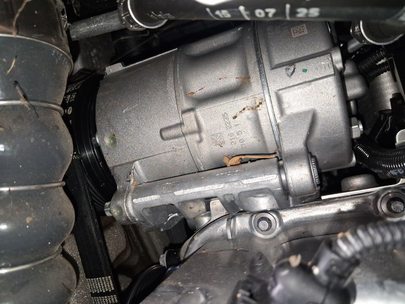 Recambio de compresor aire acondicionado para bmw serie 1 (f70) 116i referencia OEM IAM 64525A5C710  