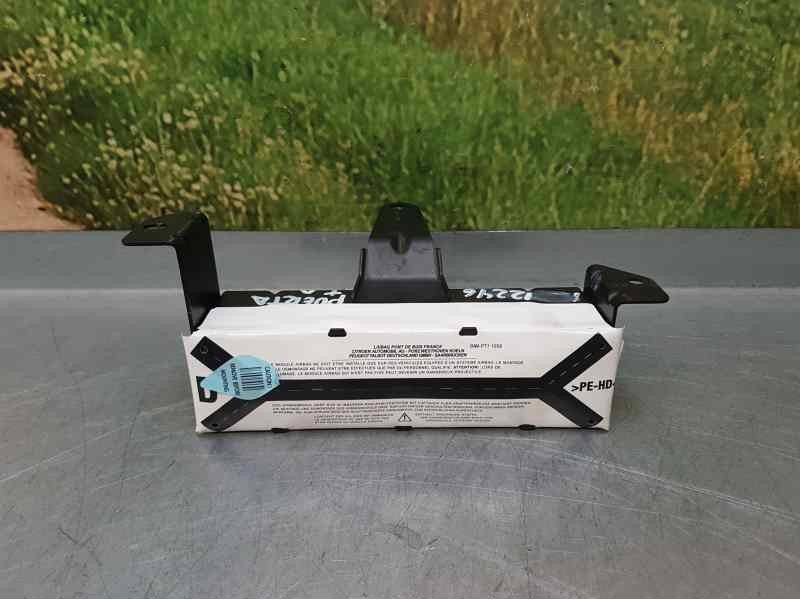 Recambio de airbag lateral trasero derecho para peugeot 407 st sport referencia OEM IAM 9647923680  DE PUERTA