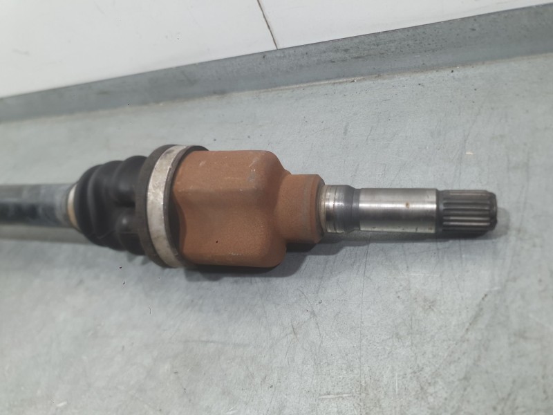 Recambio de transmision delantera derecha para citroën c3 iii (sx) 1.2 vti 82 referencia OEM IAM 9801611280  