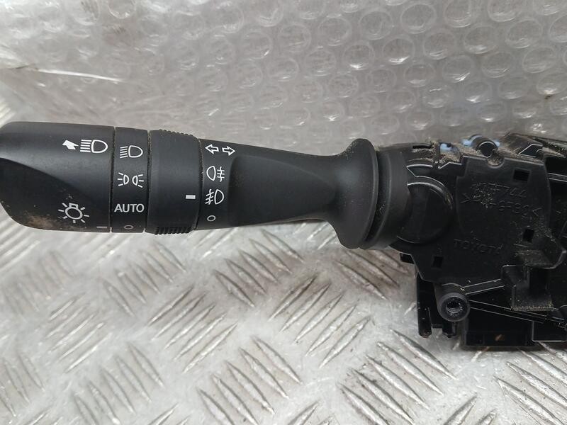 Recambio de mando luces para toyota rav 4 exclusive referencia OEM IAM 8414033250  