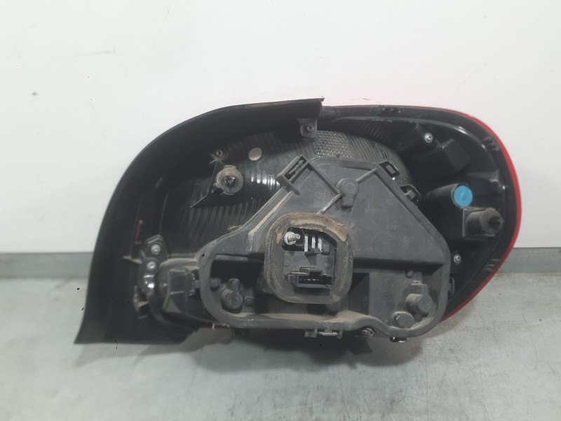 Recambio de piloto trasero izquierdo para citroën c3 iii (sx) 1.2 vti 82 referencia OEM IAM 9812257580  