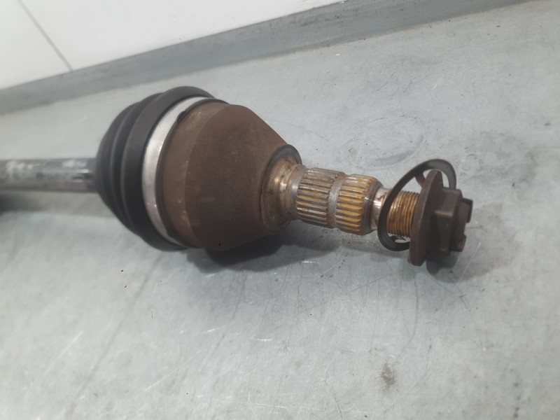 Recambio de transmision delantera derecha para opel astra j sports tourer (p10) 1.7 cdti (35) referencia OEM IAM 13356124  