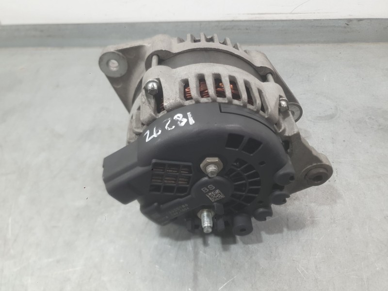 Recambio de alternador para opel astra j sports tourer (p10) 1.7 cdti (35) referencia OEM IAM 95519864 13579662 