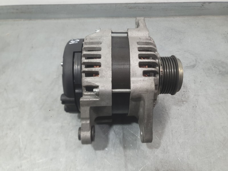 Recambio de alternador para opel astra j sports tourer (p10) 1.7 cdti (35) referencia OEM IAM 95519864 13579662 