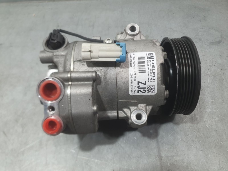 Recambio de compresor aire acondicionado para opel astra j sports tourer (p10) 1.7 cdti (35) referencia OEM IAM 95516236 1339569