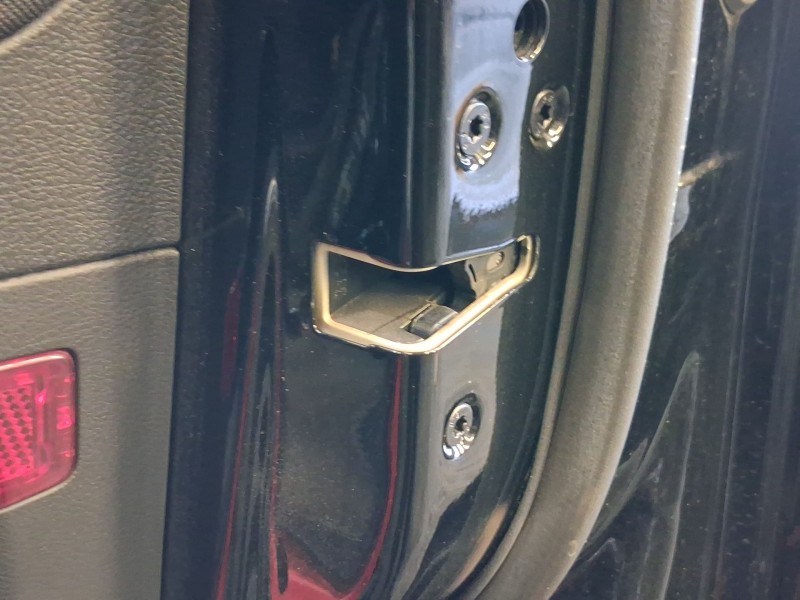Recambio de cerradura puerta delantera derecha para ford focus iv (hn) 1.0 ecoboost referencia OEM IAM 2066073  