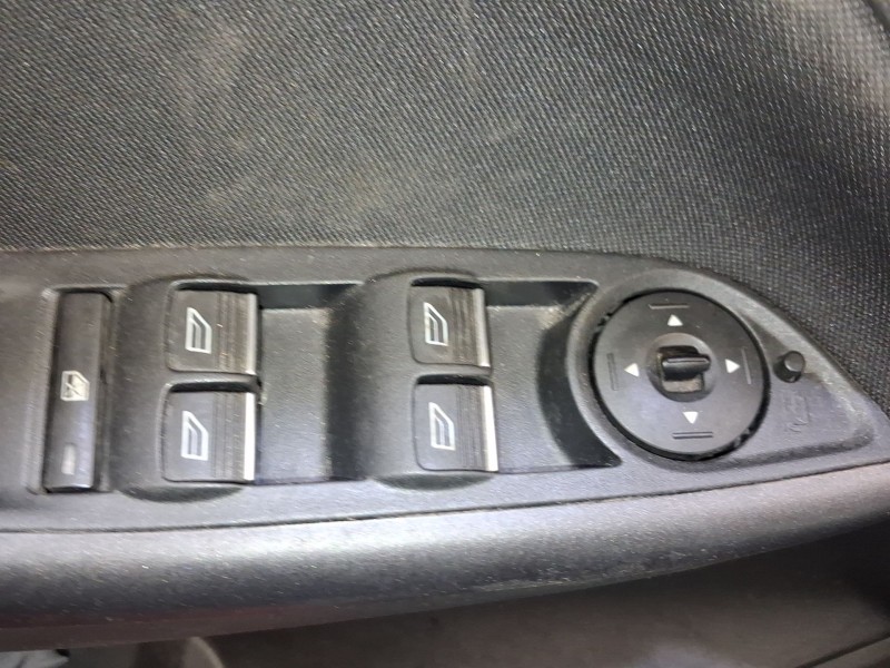 Recambio de mando elevalunas delantero izquierdo para ford focus iv (hn) 1.0 ecoboost referencia OEM IAM 2033142  