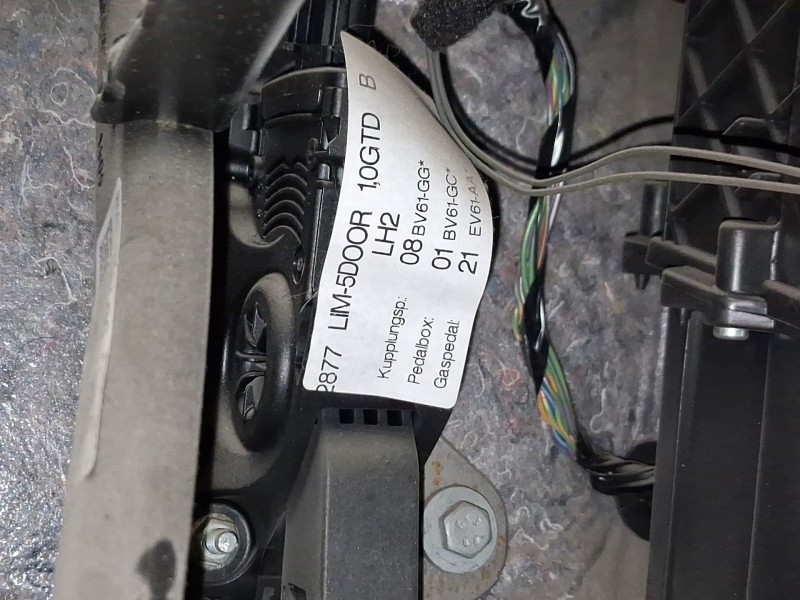 Recambio de potenciometro pedal para ford focus iv (hn) 1.0 ecoboost referencia OEM IAM 1850586  