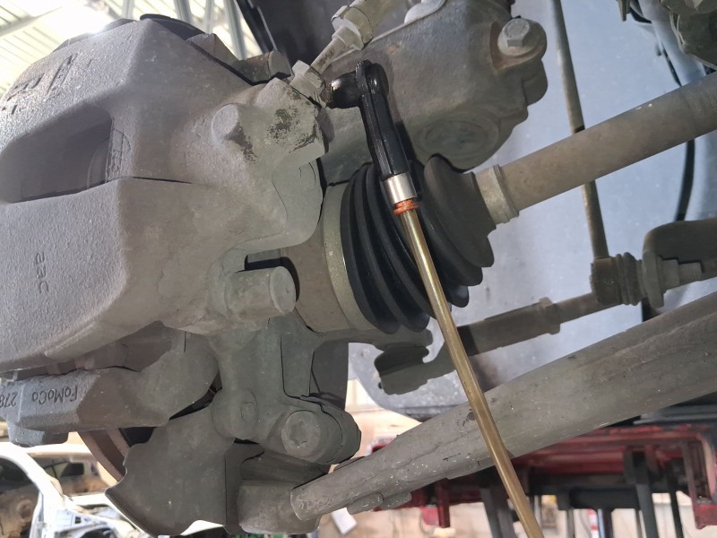 Recambio de mangueta delantera derecha para ford focus iv (hn) 1.0 ecoboost referencia OEM IAM 1882874  
