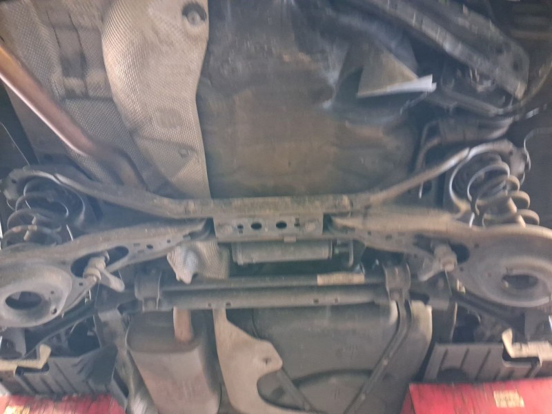 Recambio de puente trasero para ford focus iv (hn) 1.0 ecoboost referencia OEM IAM 2320059  
