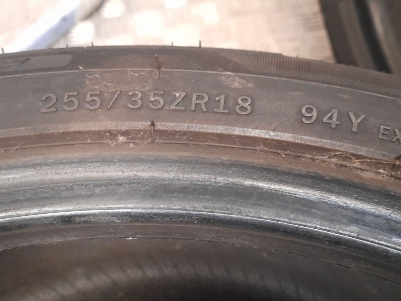 Recambio de neumatico pareja para neumaticos reutilizados - referencia OEM IAM 255351894Y WINDFORCE 255/35/18/94Y