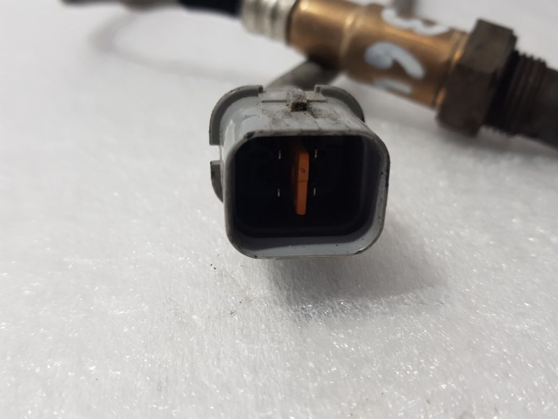 Recambio de sonda lambda para kia niro emotion plug-in hybrid referencia OEM IAM 9025030133 3921003140 KEFICO