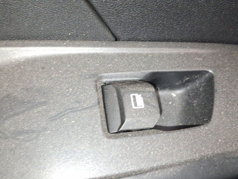 Recambio de mando elevalunas trasero izquierdo para mg mg 3 (5lfp) mg3 1.5 referencia OEM IAM 11270661PMC  