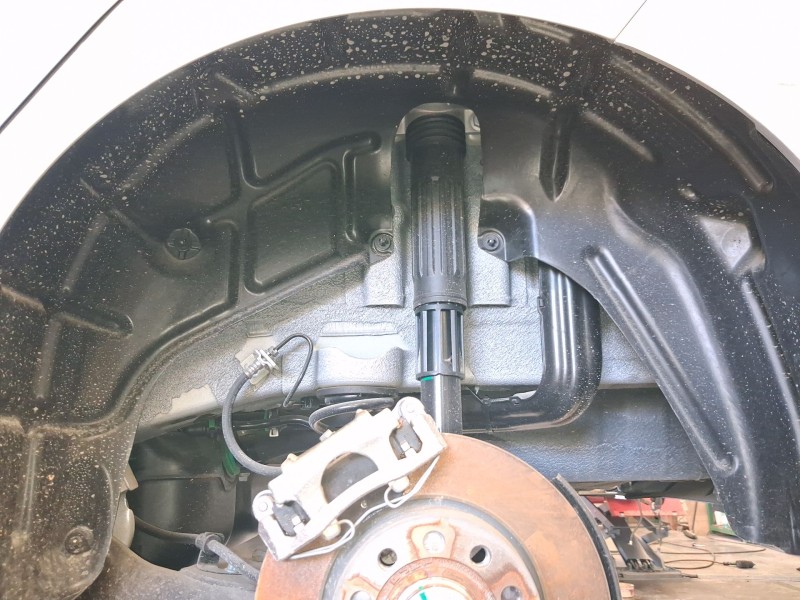 Recambio de plastico pase rueda tras. izq. para mg mg 3 (5lfp) mg3 1.5 referencia OEM IAM 11203086  
