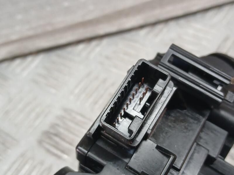 Recambio de mando luces para toyota rav 4 exclusive referencia OEM IAM 8414033250  