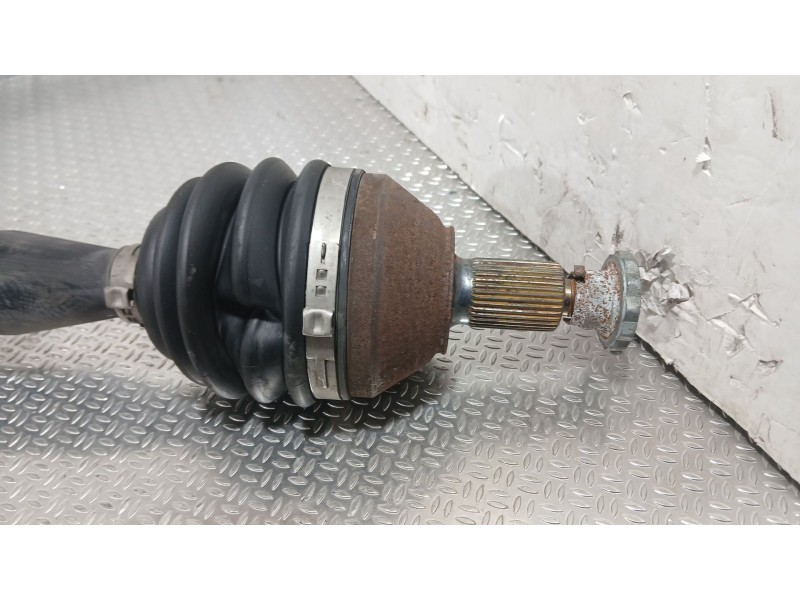 Recambio de transmision delantera derecha para seat arona (kj7, kjp) 1.0 tsi referencia OEM IAM 2Q0407272N  