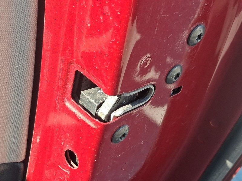 Recambio de cerradura puerta trasera derecha para volvo v40 hatchback (525) d2 referencia OEM IAM 31440398  