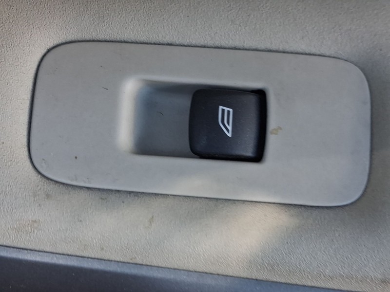 Recambio de mando elevalunas trasero derecho para volvo v40 hatchback (525) d2 referencia OEM IAM 31394840  