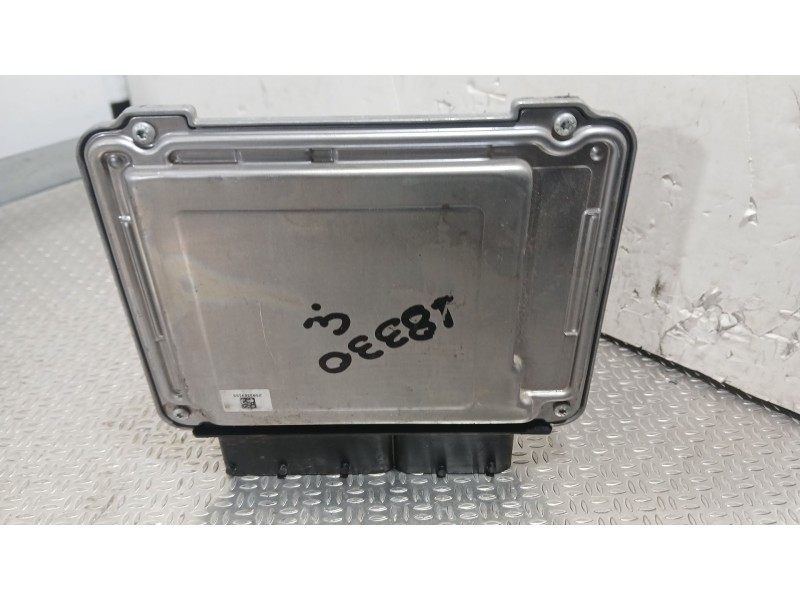 Recambio de centralita motor uce para seat arona (kj7, kjp) 1.0 tsi referencia OEM IAM 04C906025J  