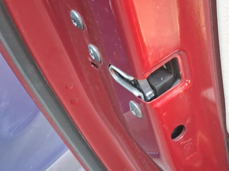 Recambio de cerradura puerta trasera izquierda para volvo v40 hatchback (525) d2 referencia OEM IAM 31440397  