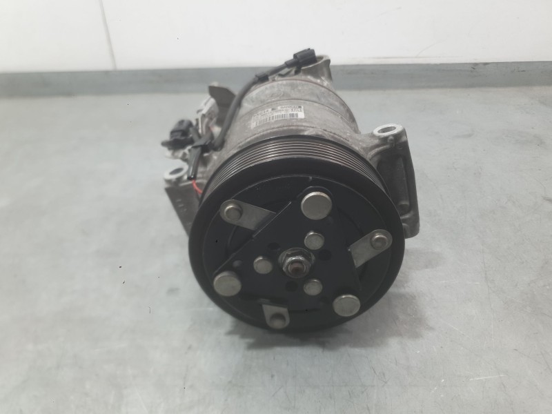Recambio de compresor aire acondicionado para renault megane iv hatchback (b9a/m/n_) 1.6 dci 130 (b9a4) referencia OEM IAM 92600