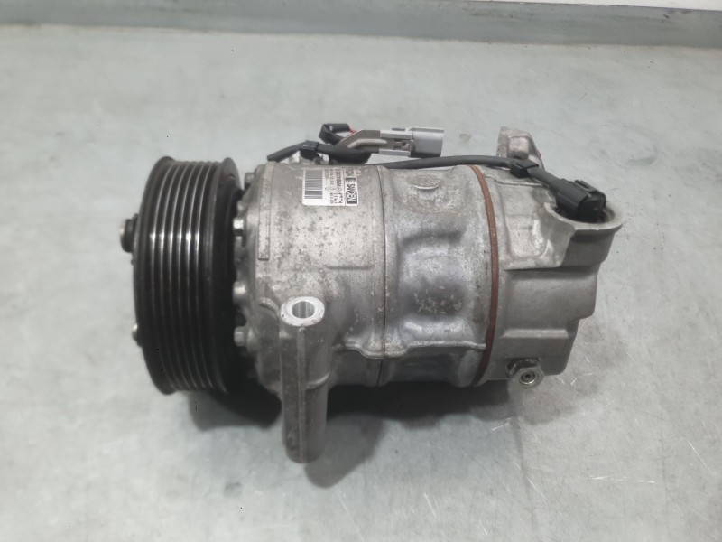 Recambio de compresor aire acondicionado para renault megane iv hatchback (b9a/m/n_) 1.6 dci 130 (b9a4) referencia OEM IAM 92600