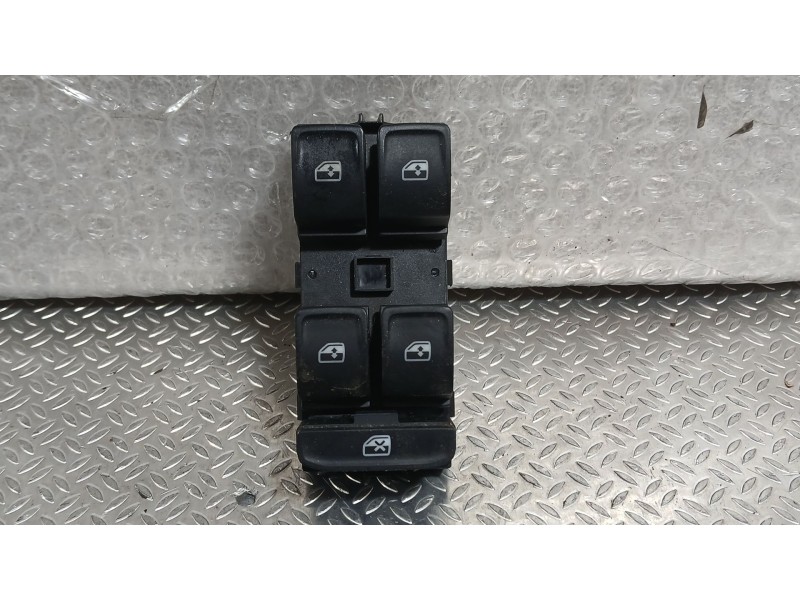 Recambio de mando elevalunas delantero izquierdo para seat arona (kj7, kjp) 1.0 tsi referencia OEM IAM 5G0959857FWHS  