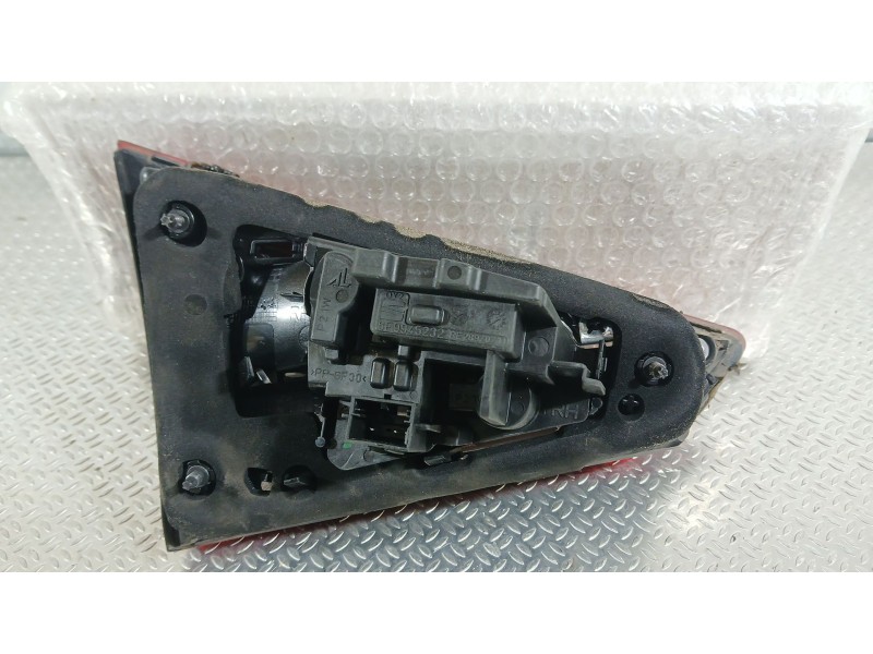 Recambio de piloto trasero derecho interior para seat arona (kj7, kjp) 1.0 tsi referencia OEM IAM 6F9945094D  