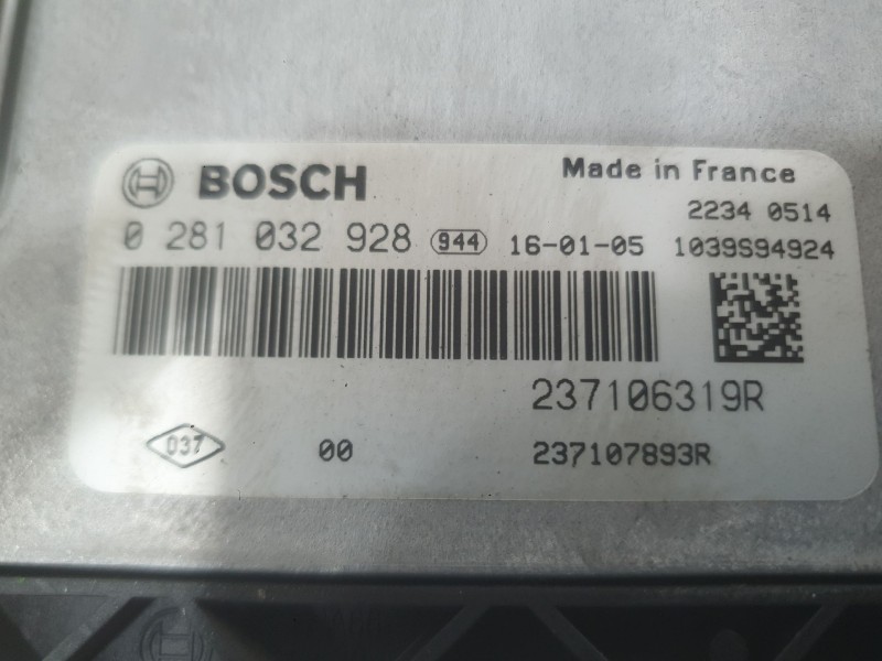Recambio de centralita motor uce para renault megane iv hatchback (b9a/m/n_) 1.6 dci 130 (b9a4) referencia OEM IAM 237107893R  