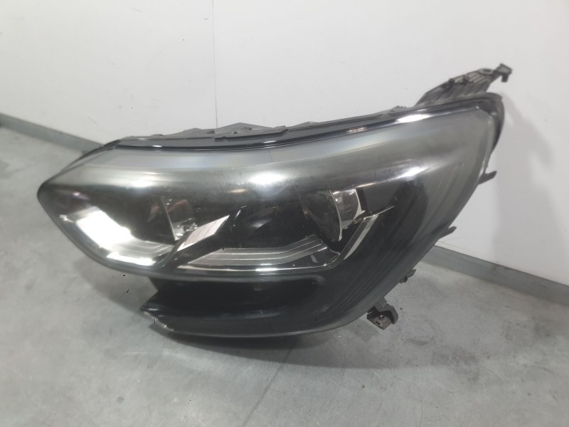 Recambio de faro izquierdo para renault megane iv hatchback (b9a/m/n_) 1.6 dci 130 (b9a4) referencia OEM IAM 260607505R  