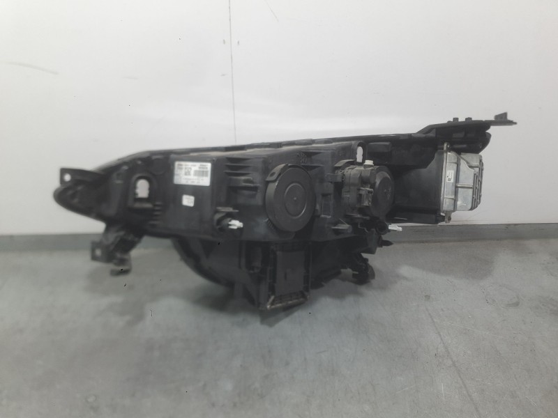Recambio de faro derecho para renault megane iv hatchback (b9a/m/n_) 1.6 dci 130 (b9a4) referencia OEM IAM 260106878R  