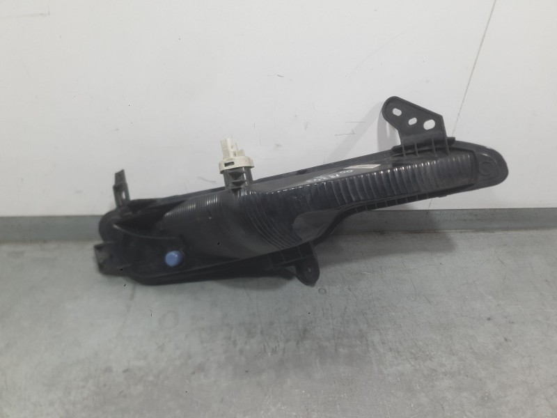 Recambio de piloto delantero derecho para renault megane iv hatchback (b9a/m/n_) 1.6 dci 130 (b9a4) referencia OEM IAM 261306376